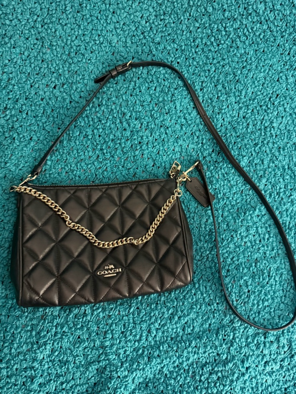 Coach Carrie black quilted crossbody chain purse like new - Picture 2 of 12